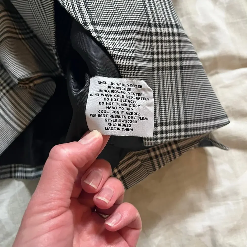 Walter‎ baker black white plaid cut out front blazer jacket size medium